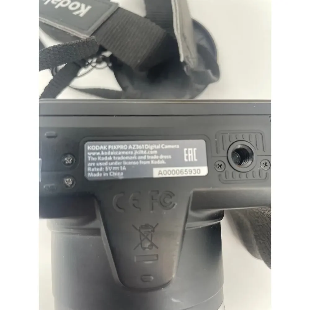Kodak PIXPRO AZ361 Digital Camera 36X 16MP Black Charger 2 Batteries Neck Strap